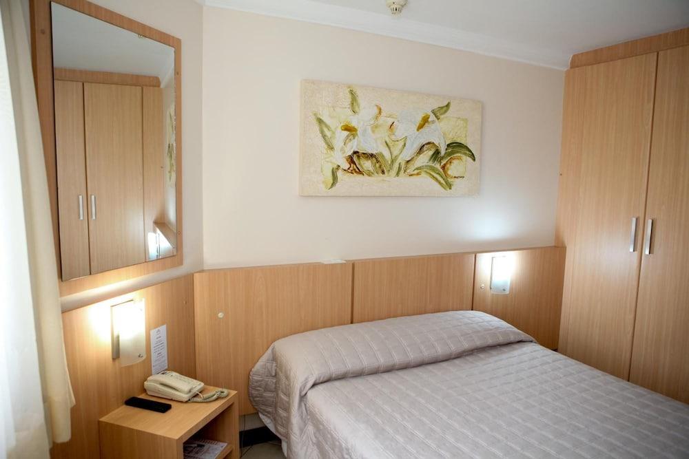 Diaudi Hotel Сао Жозе Екстериор снимка