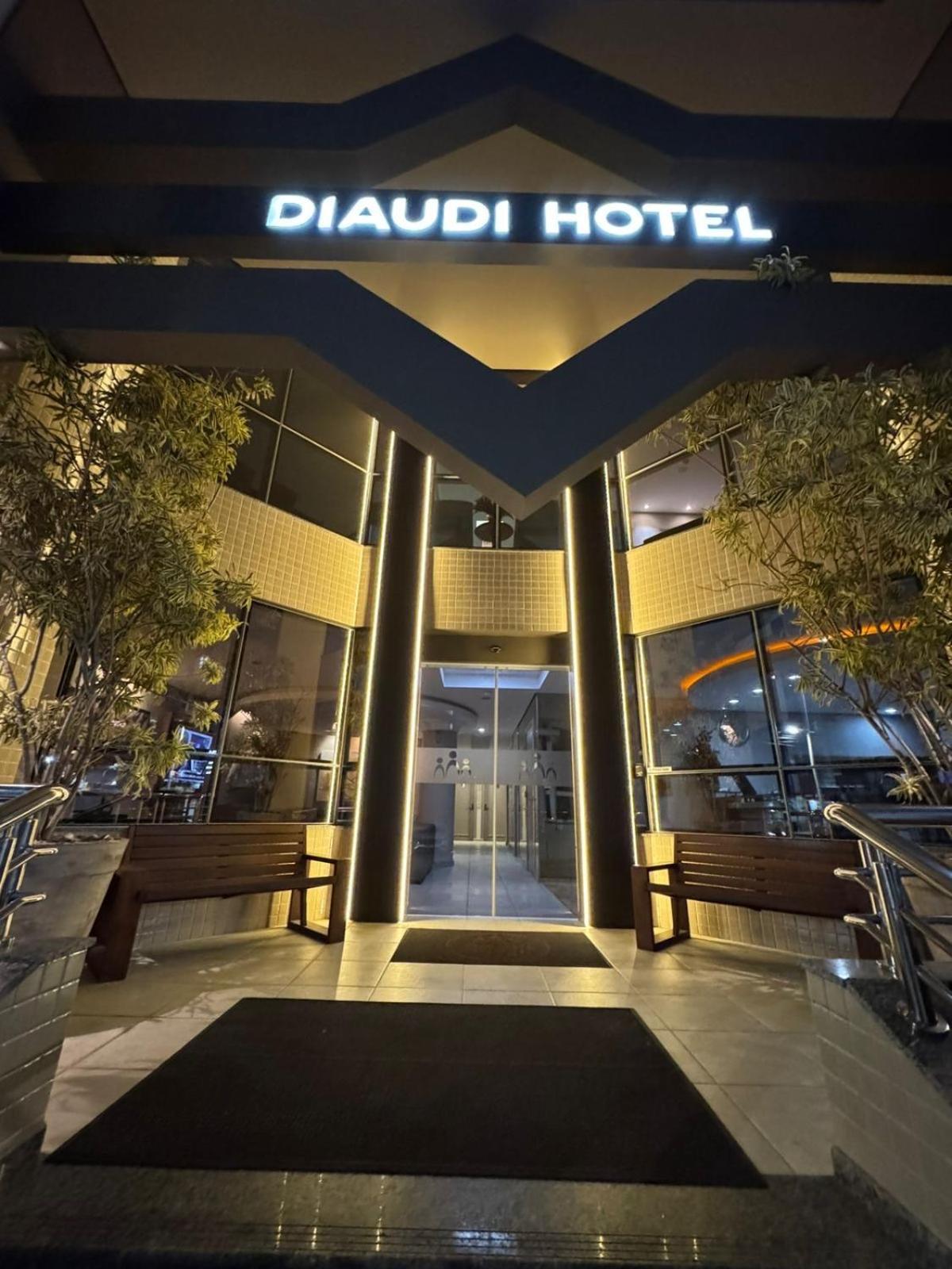 Diaudi Hotel Сао Жозе Екстериор снимка